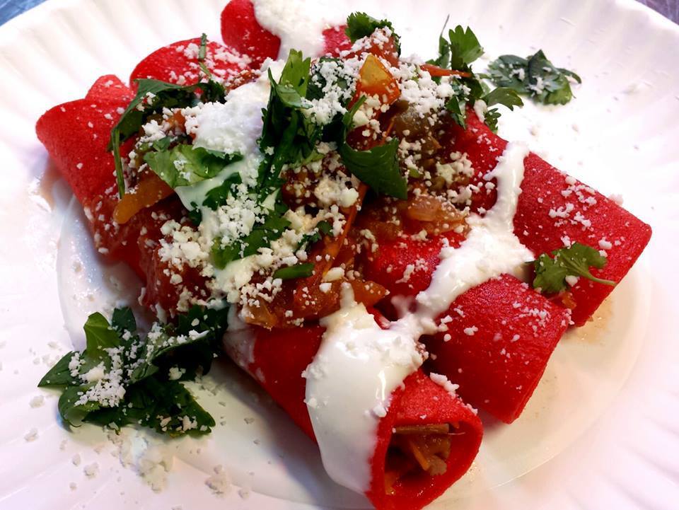 Award-winning Texas red chili catering by Chili Queens of San Antonio, featuring handmade chili, tamales, slushies, and cultural street food.