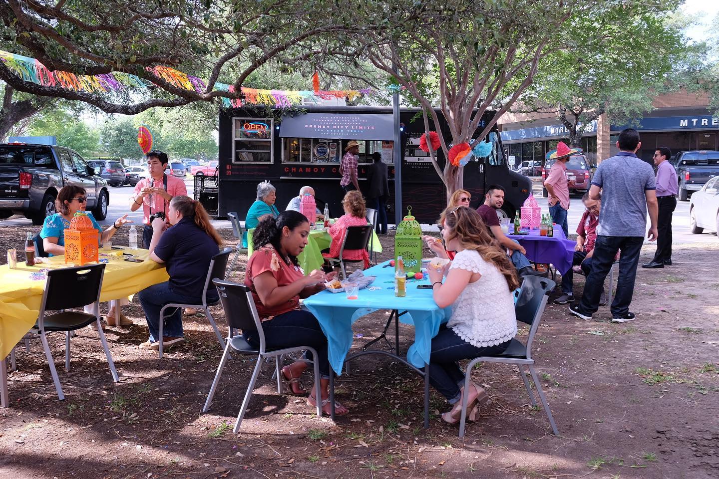 Award-winning Texas red chili catering by Chili Queens of San Antonio, featuring handmade chili, tamales, slushies, and cultural street food.